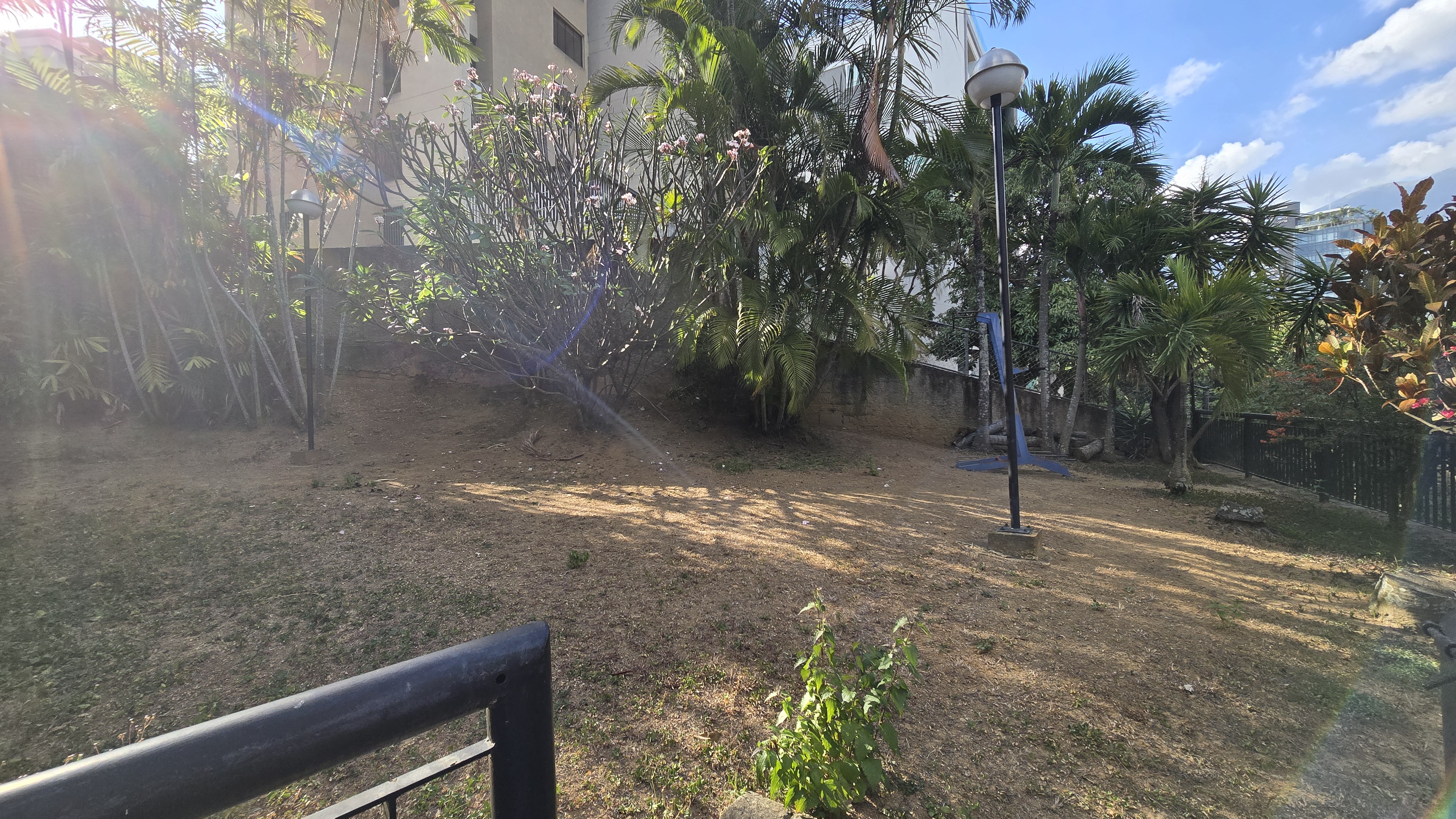 Apartamento dúplex amoblado en alquiler en Las Mercedes