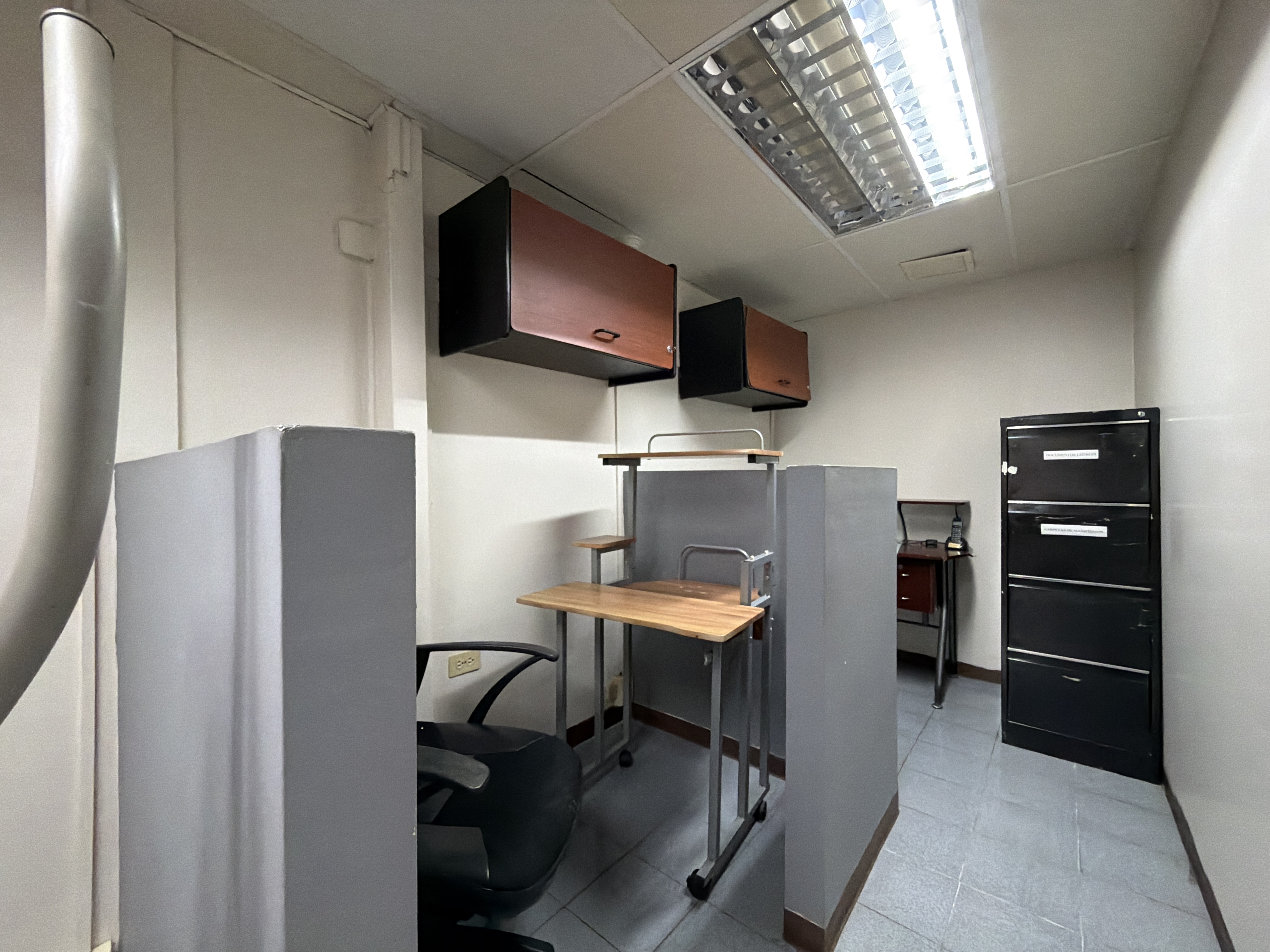Oficina en alquiler – Parque Carabobo