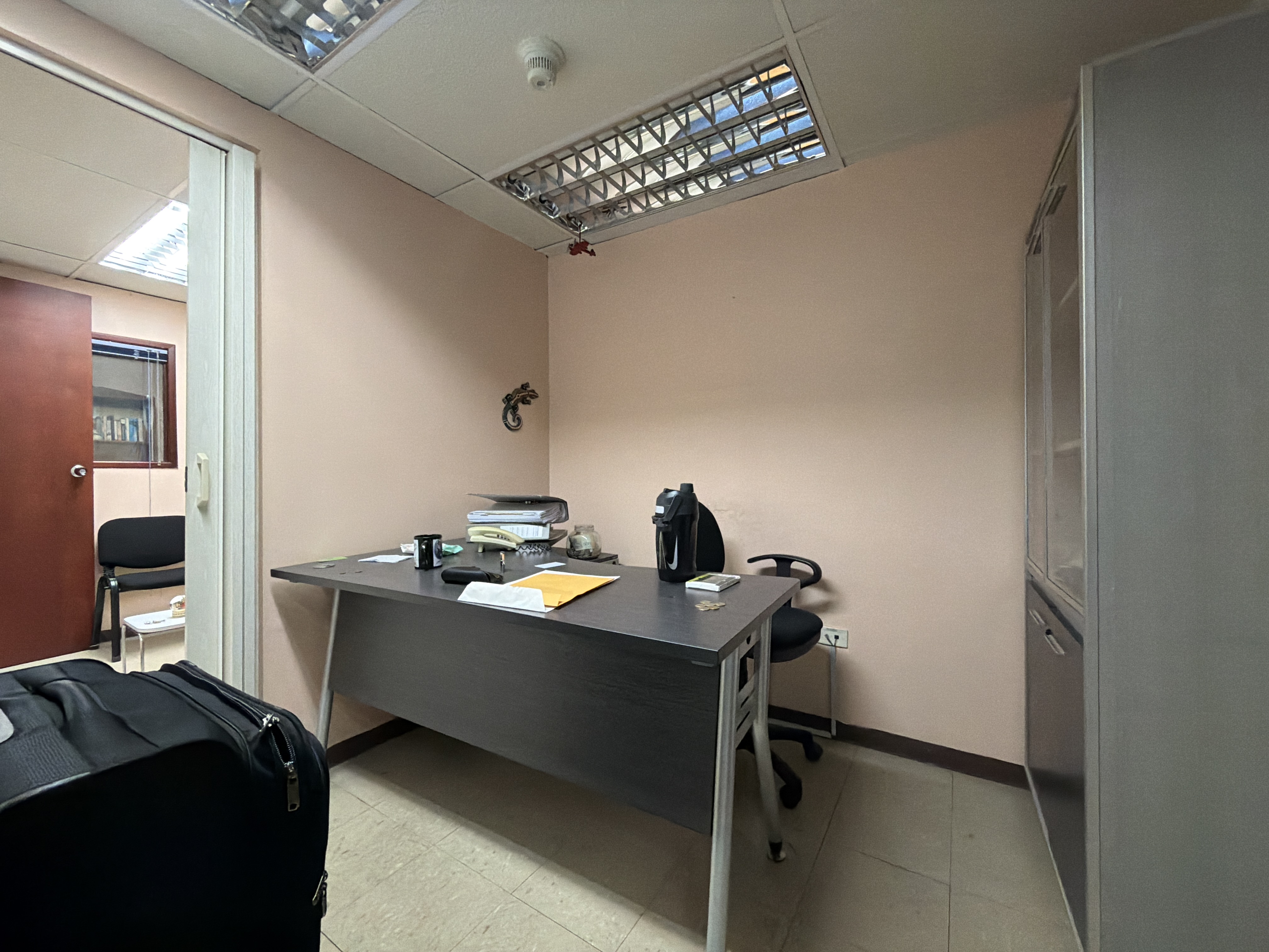 Oficina en alquiler – Parque Carabobo
