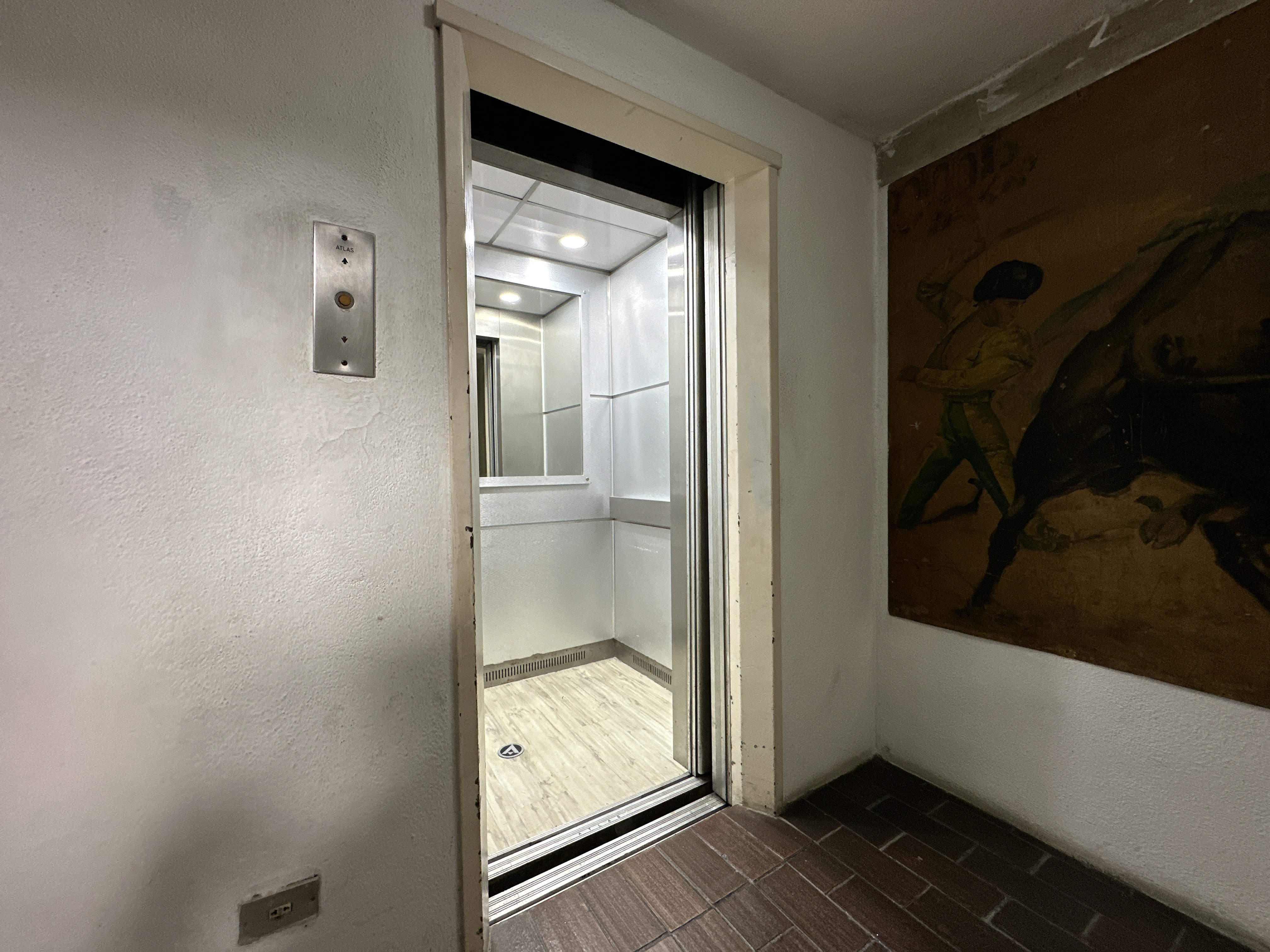 Edificio multifuncional en venta en Las Mercedes