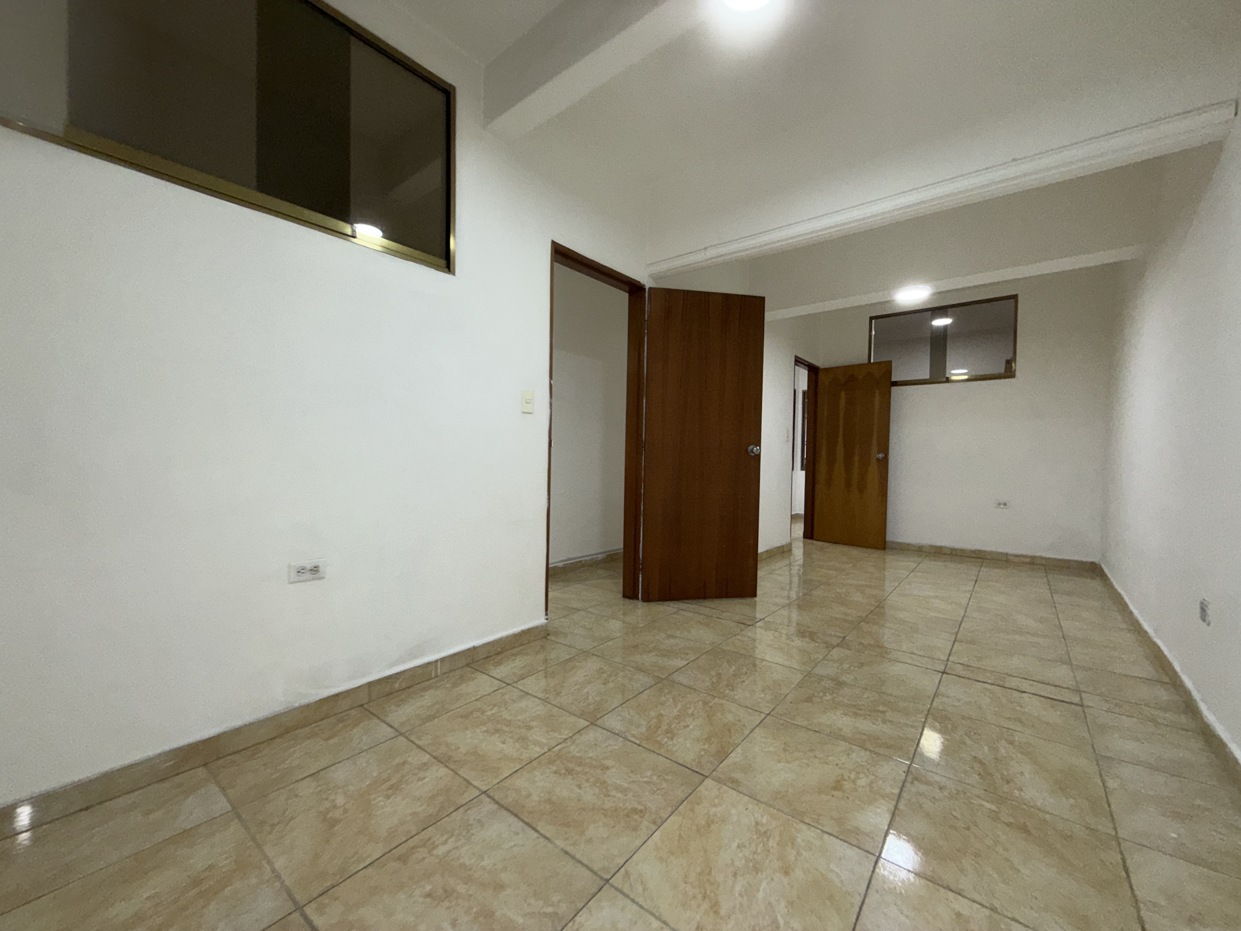 Alquilo Anexo Comercial en Calle Coromoto, Piedra Azul, Baruta
