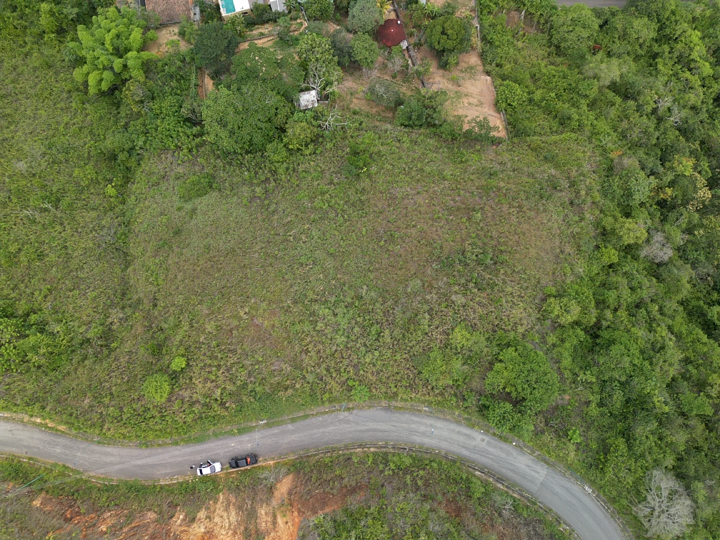 Vendo terreno en Bosque de La Lagunita (urbanización cerrada con garita de Seguridad)