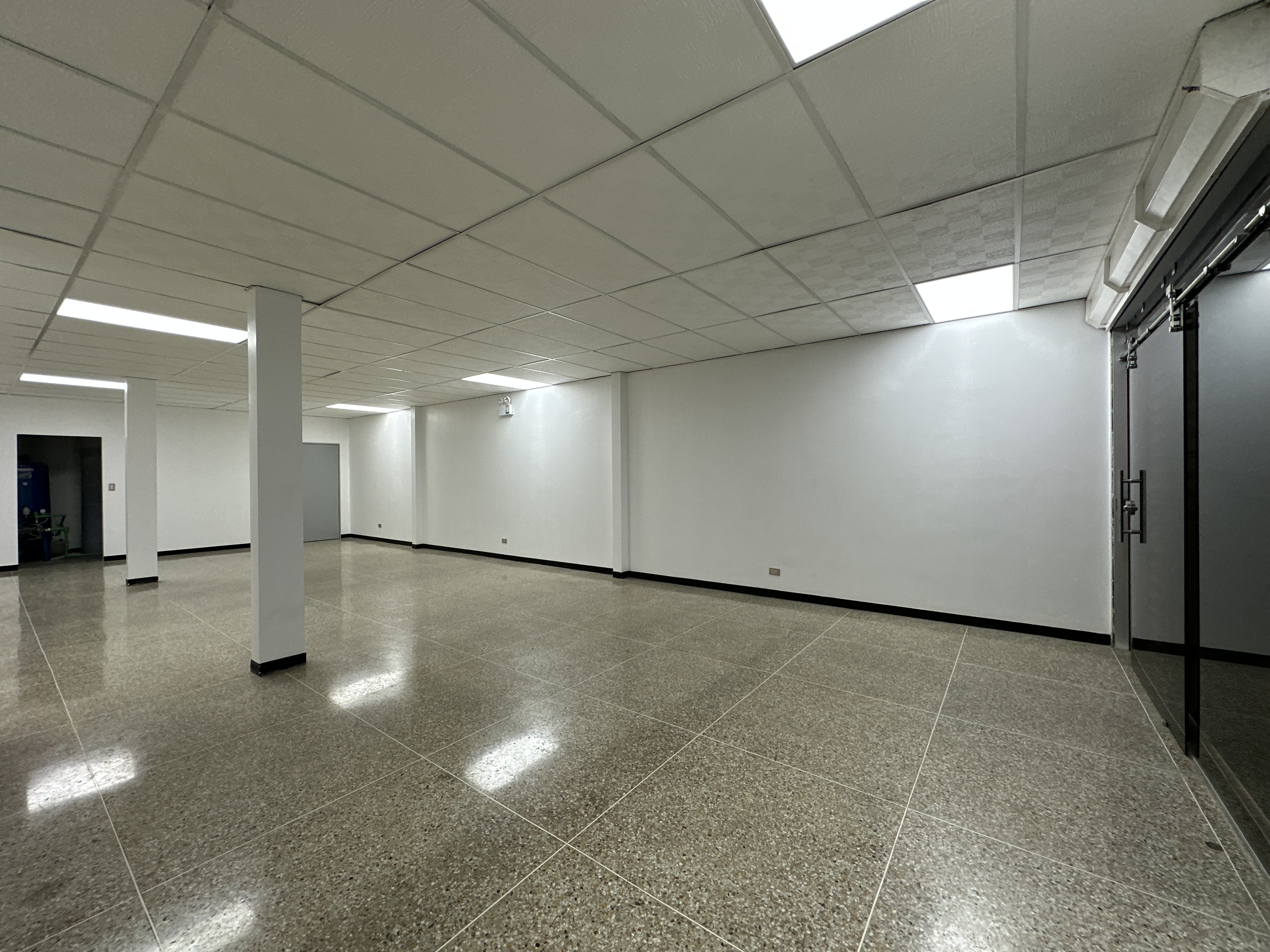Edificio comercial en venta en el pueblo de Baruta