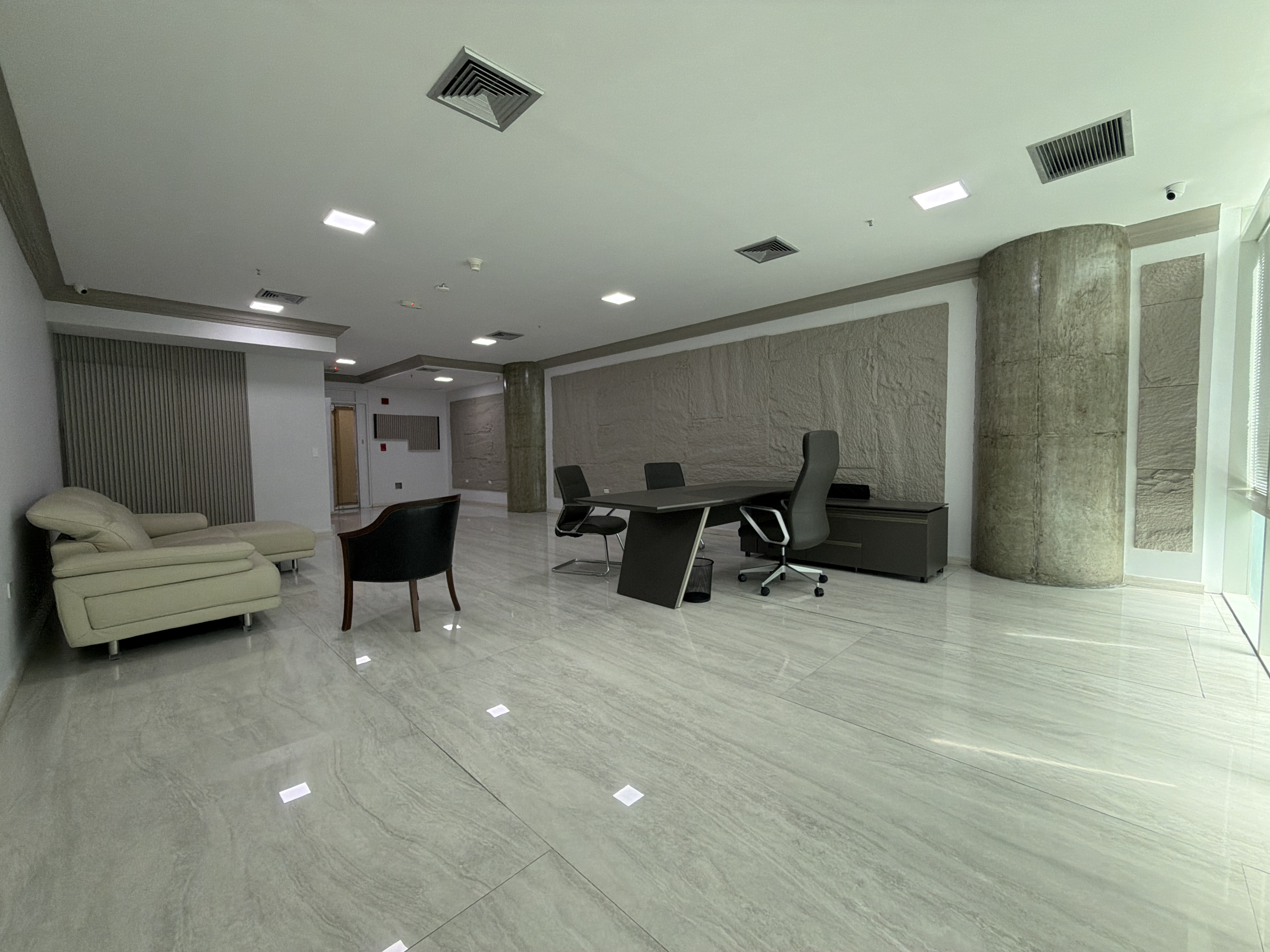 Vendo Oficina Remodelada En Ciudad Center (Boleita)