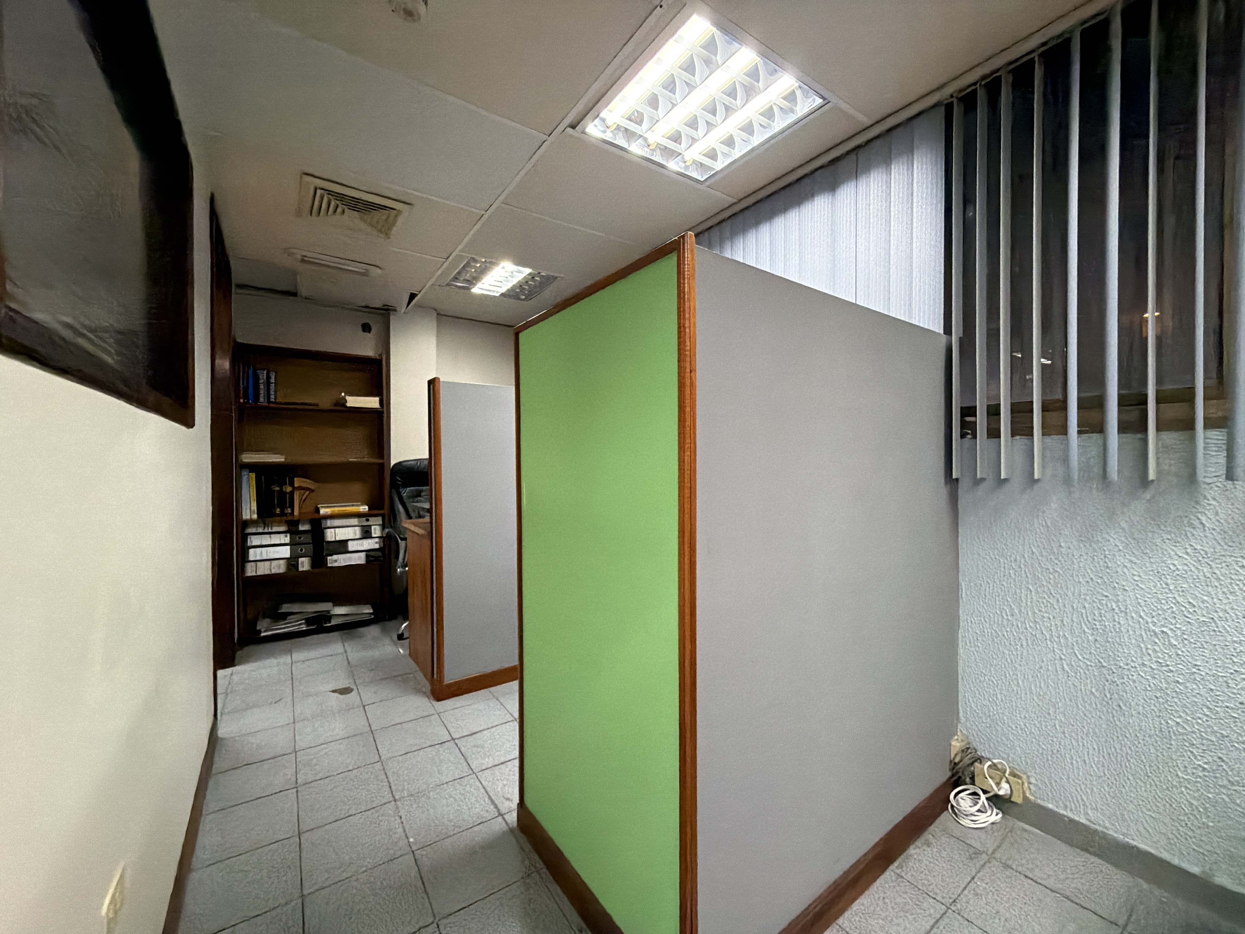 Oficina en alquiler – Parque Carabobo