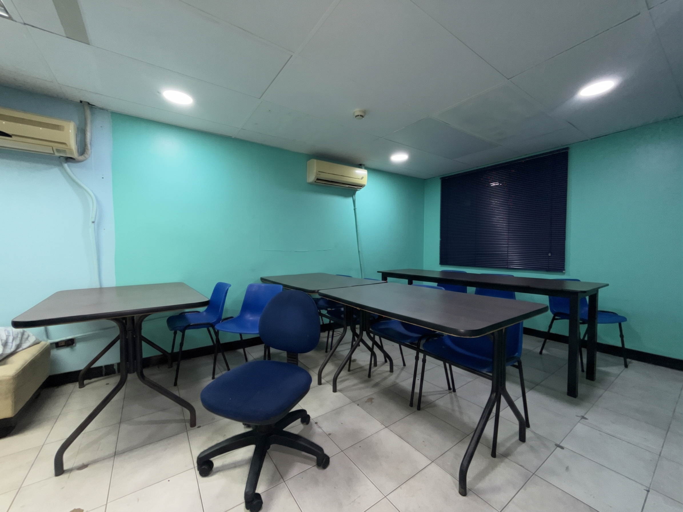 Oficina en venta – Parque Carabobo