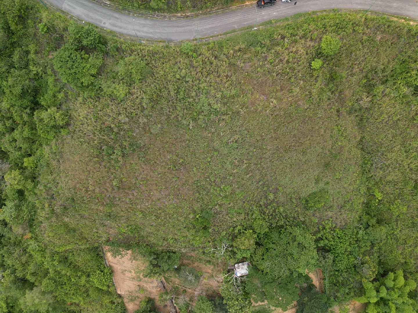Vendo terreno en Bosque de La Lagunita (urbanización cerrada con garita de Seguridad)